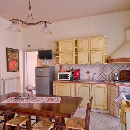 Casa Vacanze Il Gatto Rosso Trecase Kültér fotó